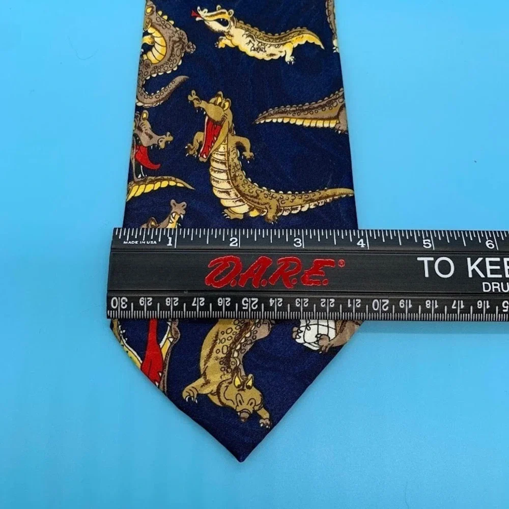 Vintage Renaissance Novelty Cartoon Alligators Hand Made Men's Classic Neck Tie